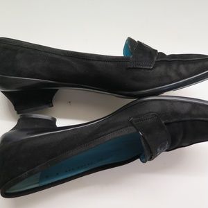 SALVATORE FERRAGAMO Boutique Suede Italy 8B